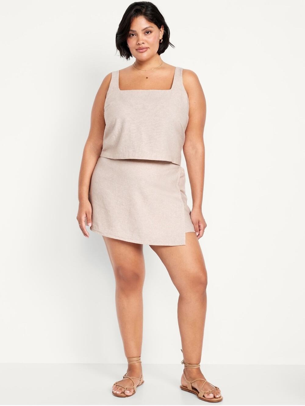 Old Navy Neutral High-Waisted
Faux-Wrap Linen-Blend
Mini Skort